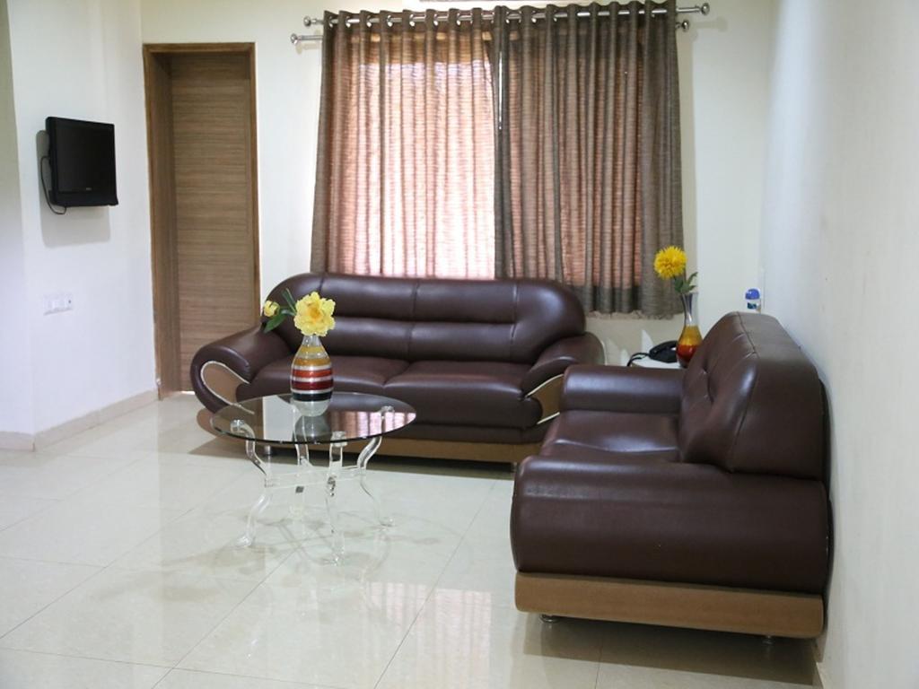 Leo Resorts Junagadh Exterior foto