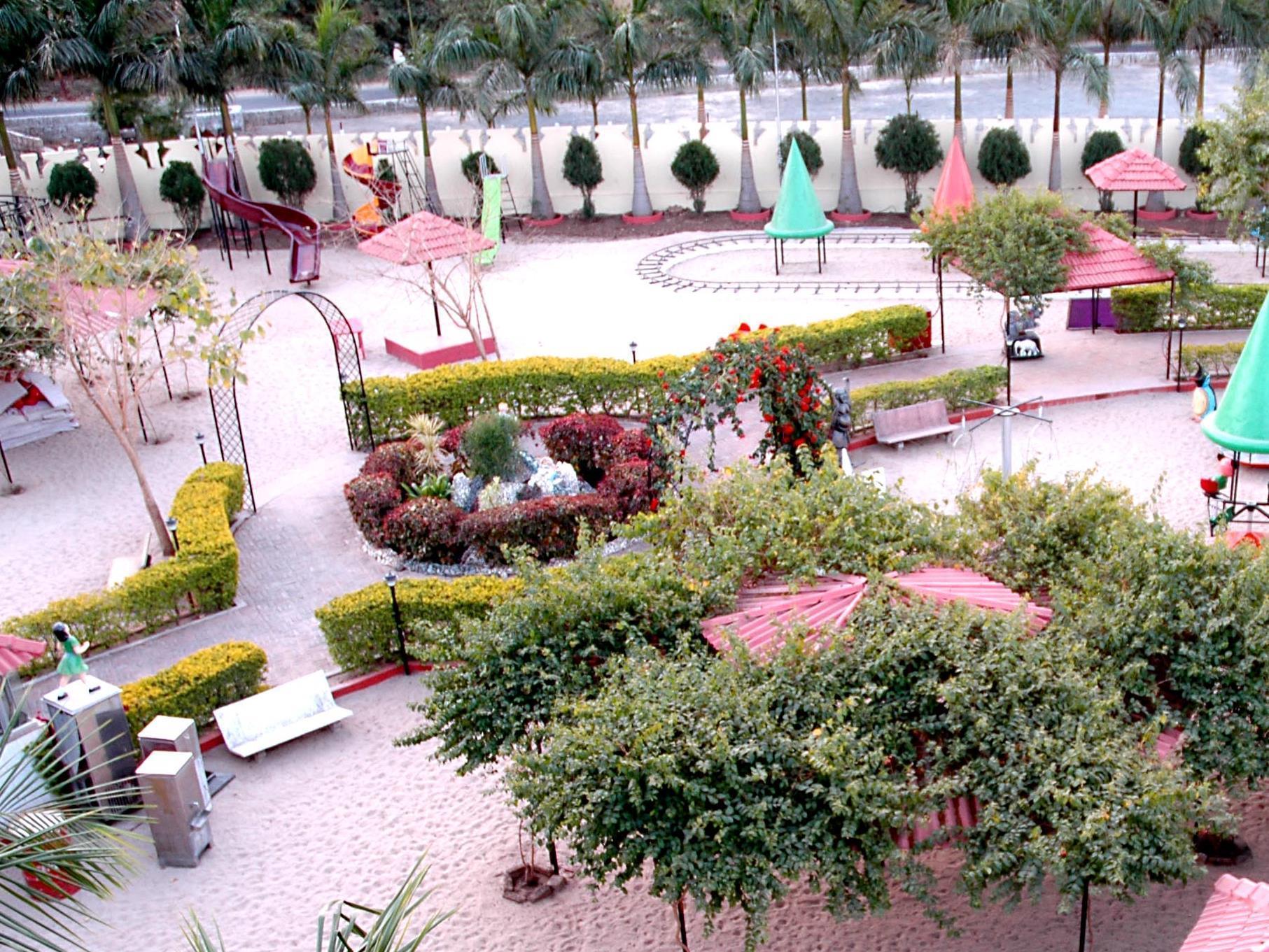 Leo Resorts Junagadh Exterior foto